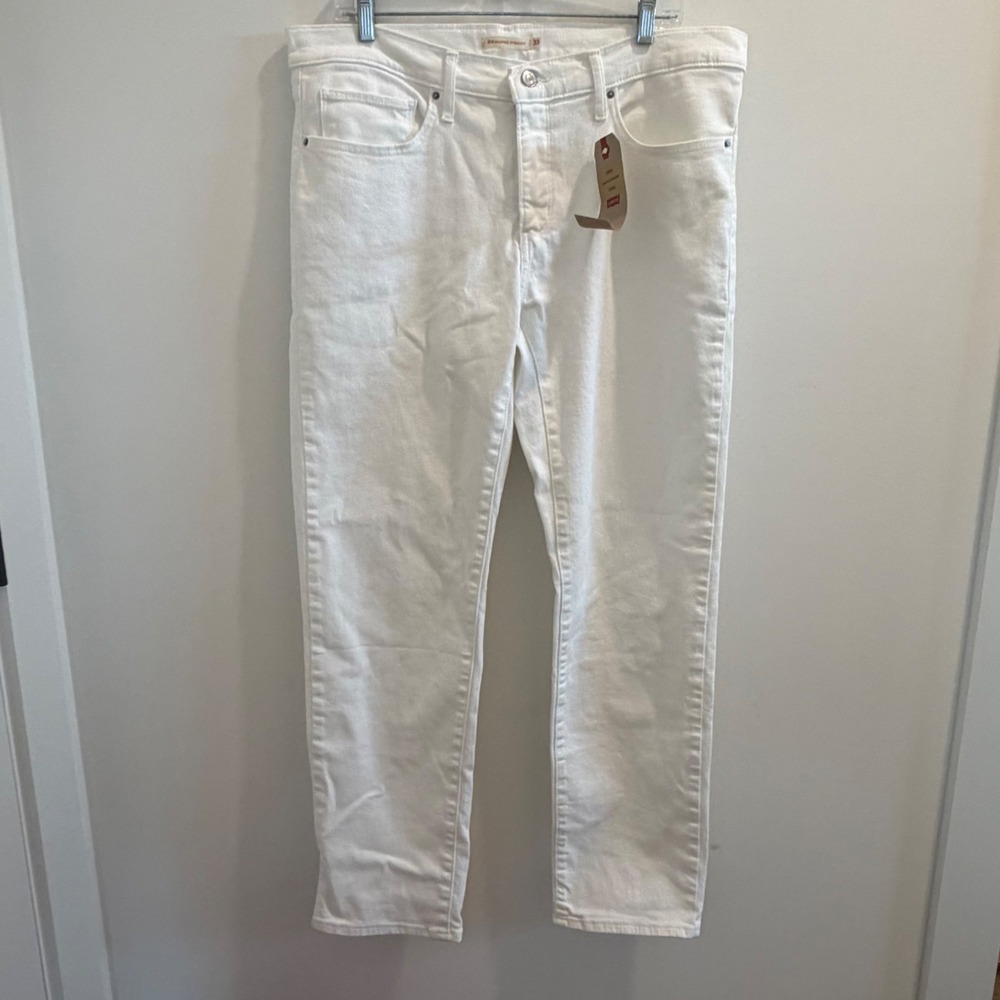Levis 314 Shaping Straight Jeans Womens 33x32 White Denim Pants 19631-0046 NEW